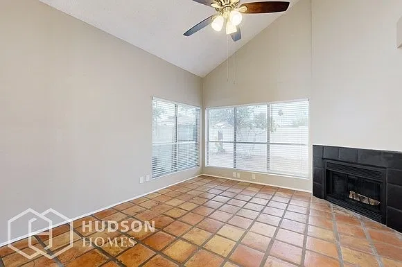 3 bed, 2.5 bath, 1780 sqft, $2,575 — Photo 4