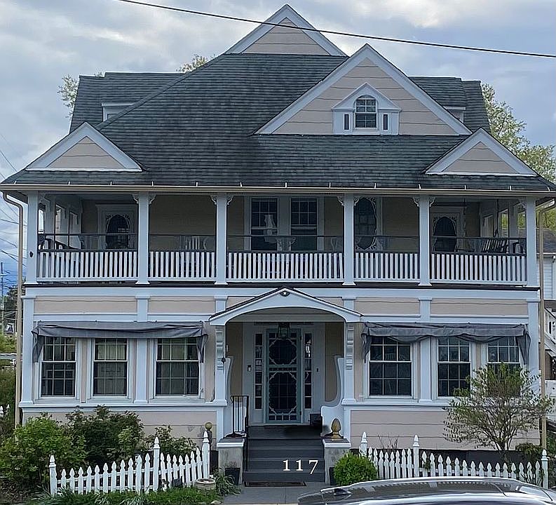 2nd image of 117 Marcellus Ave