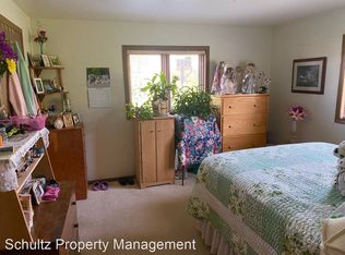 165 S Chet Krause Dr APT 1, Iola, WI 54945