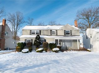 1120 Croyden Rd, Lyndhurst, OH 44124