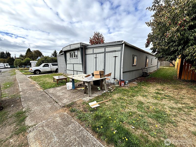 3rd image of 196 Jacobson Road #25