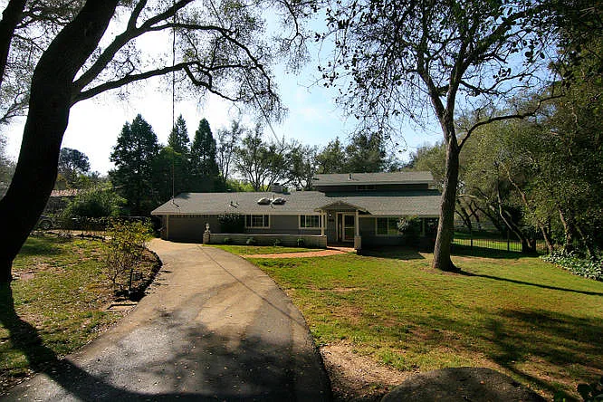 8145 Morningside Dr photo 1