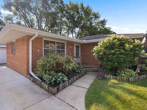 1410 Charlotte Dr, Rockford, IL 61108