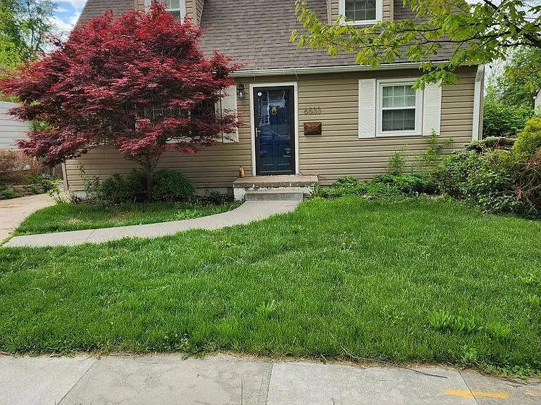 6533 Pinkney St — Photo 1