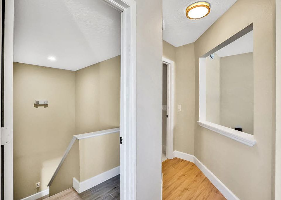 1st image of 8600 Ridgewood Ave #2102