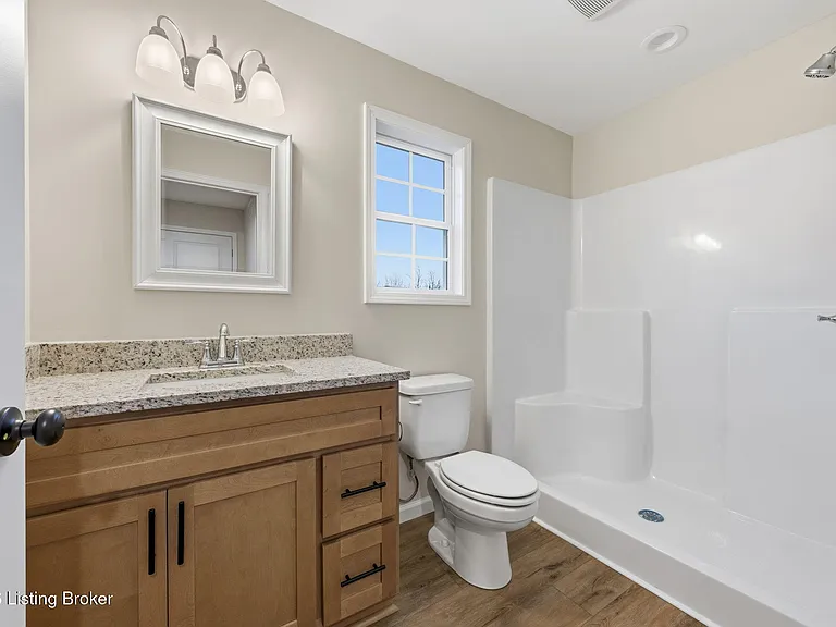 265 Washington St — Photo 13