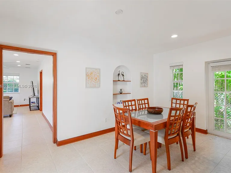 3031 SW 2nd Ave — Photo 11