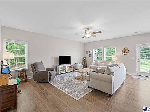 4th image of 3149 Breakwater Dr
