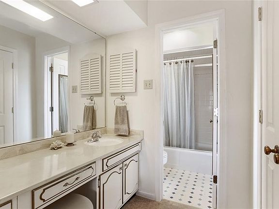 4th image of 5605 Flagler St