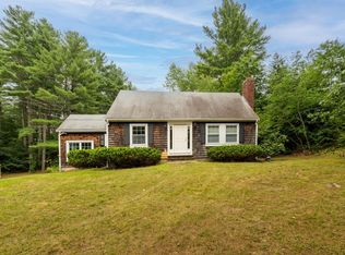 9 Livingston Rd, Pelham, NH 03076