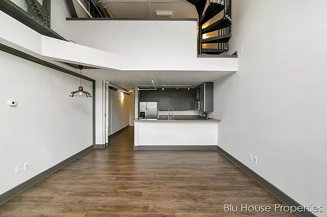 600 Broadway Ave NW #225 — Photo 3