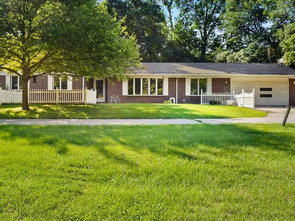 42 Ems W33 Ln, North Webster, IN 46555