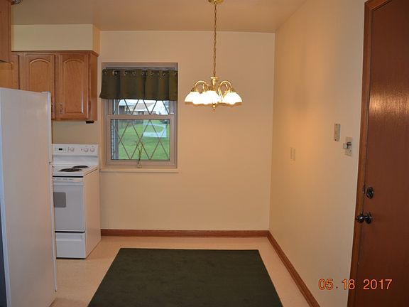 4th image of 627 Greenhurst Dr