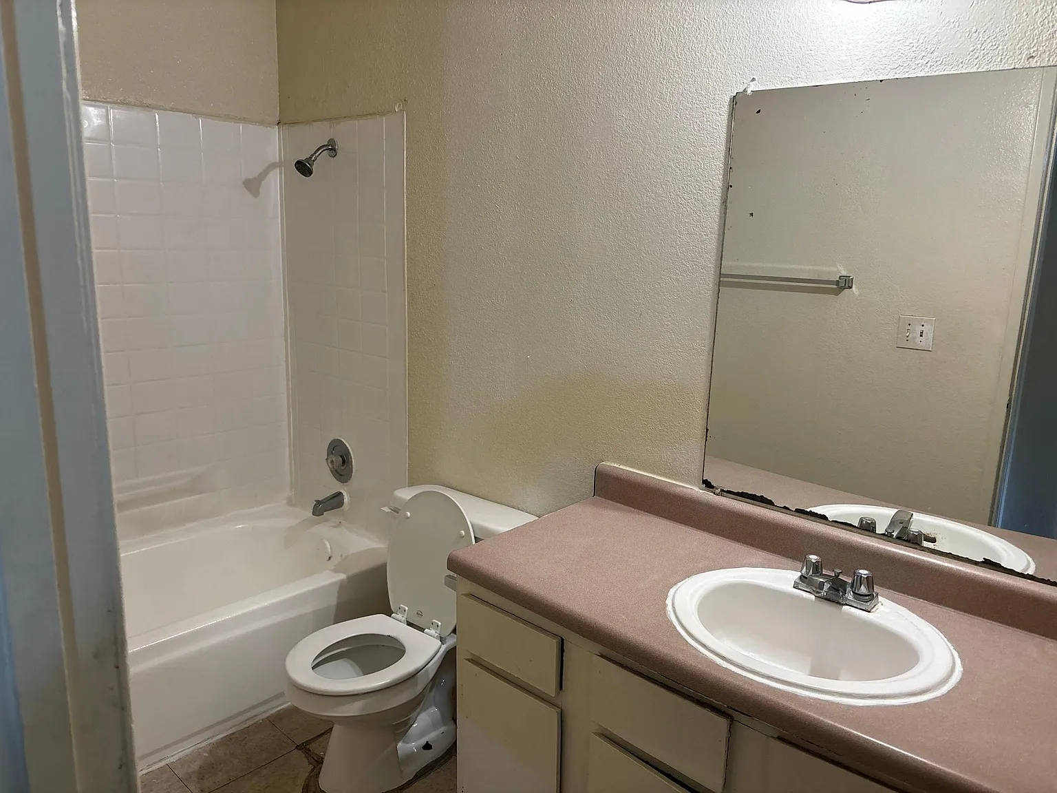 4871 E Lane Ave — Photo 4