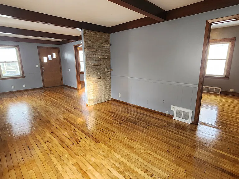 20664 Miller Ave — Photo 3