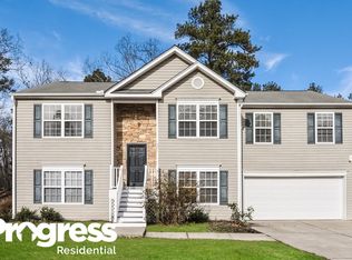 521 Dogwood Creek Pl, Fuquay Varina, NC 27526