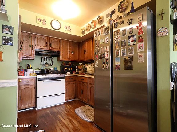 3rd image of 38 Selvin Loop
