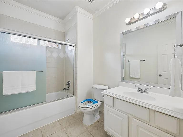 7608 Janak Dr — Photo 22