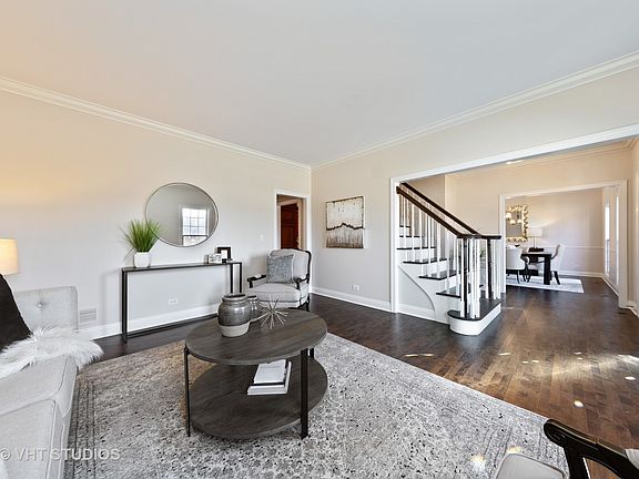 4th image of 110 Allen Ct