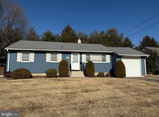 41 Goeke Dr, Hamilton, NJ 08610