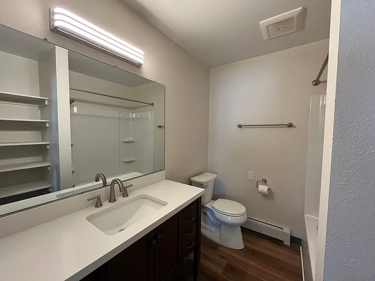 516 E 10th Ave #2 — Photo 5