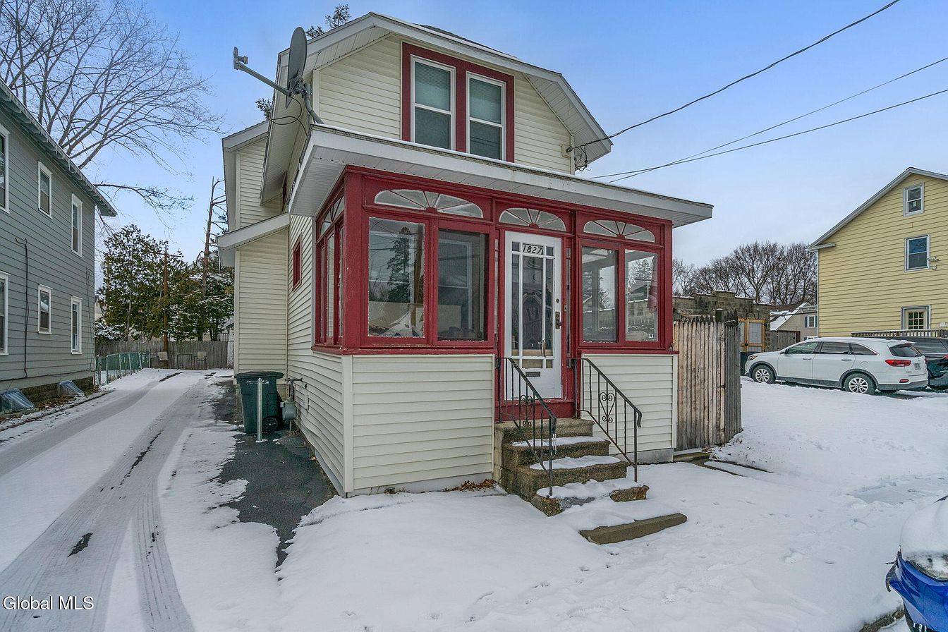 1st image of 1827 8th Street