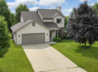 167 Weybridge Dr, Sun Prairie, WI 53590