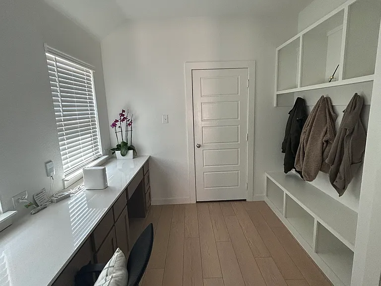 1806 Balfour Bnd — Photo 16