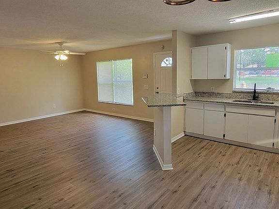 4th image of 3304 E Mohawk Ave