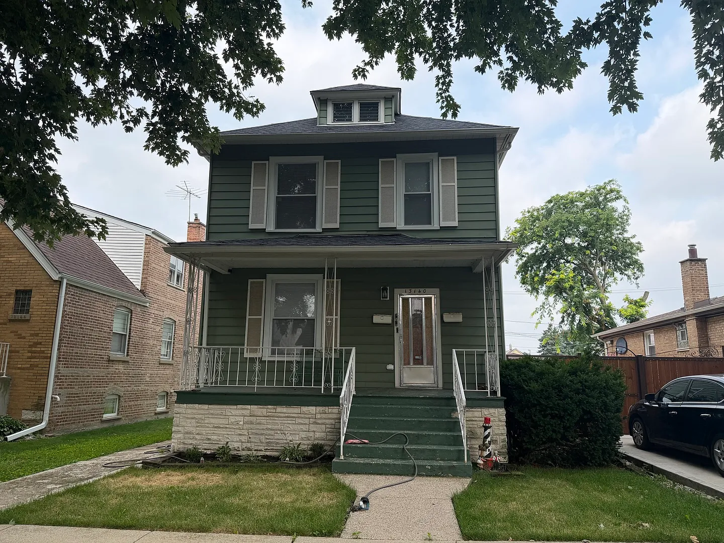 3 bed, 1050 sqft, $1,800 — Photo 1