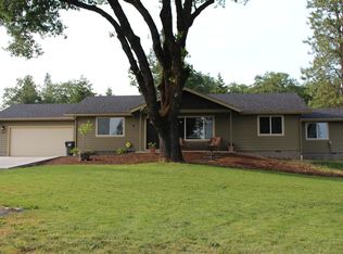 801 Three Pines Rd, Grants Pass, OR 97526