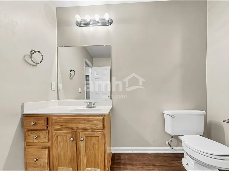 126 Avalon Rd — Photo 15