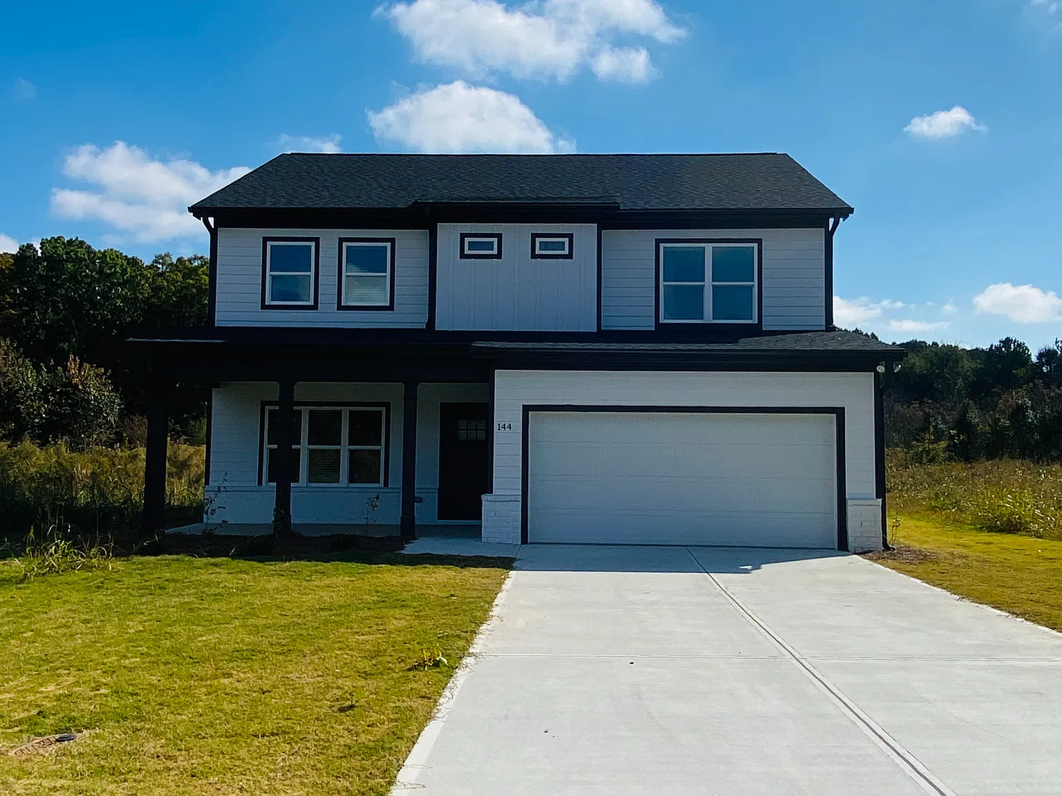 4 bed, 2.5 bath, 2359 sqft, $2,150 — Photo 4