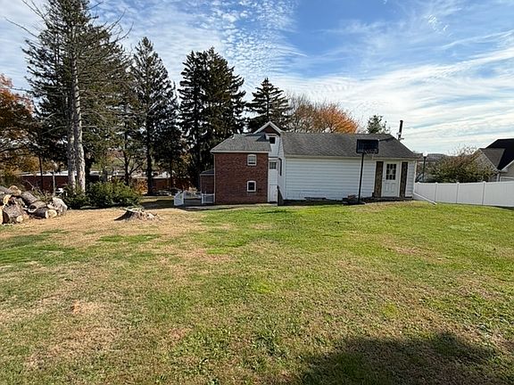 4th image of 2964 State Street