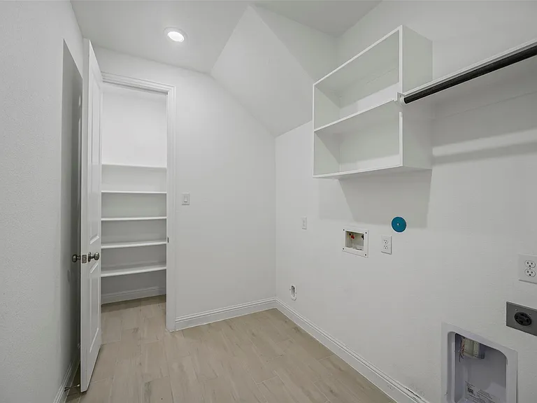 23540 Red Juniper Ln — Photo 21