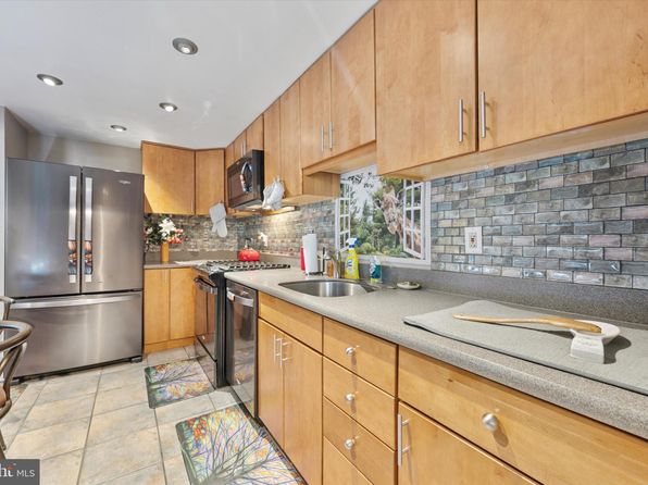 801 Yale Ave APT 928, Swarthmore, PA 19081