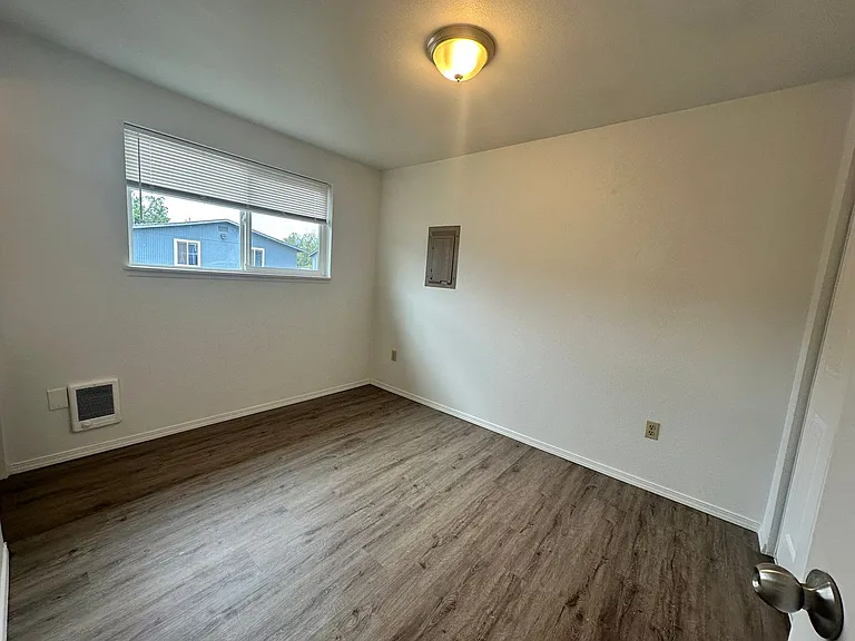2605 SW Pickford St #101 — Photo 5