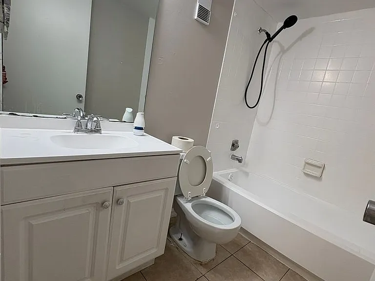 140 Orchid Woods Ct #7D — Photo 10