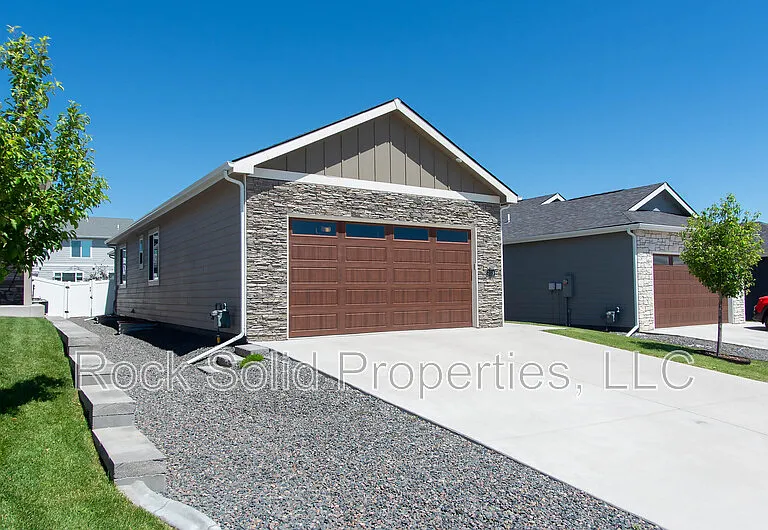 3519 Blue Feather Trl — Photo 1