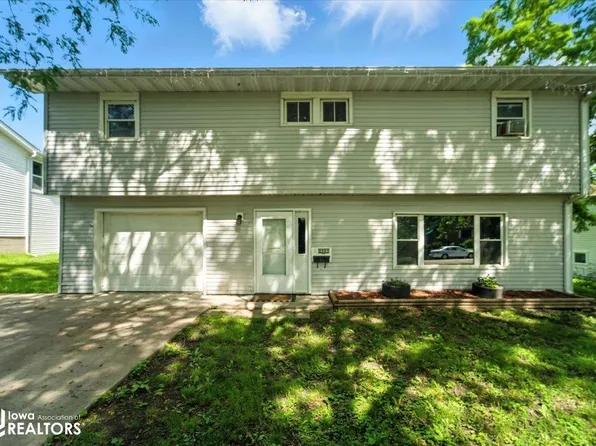 2001 12th St, Eldora, IA 50627