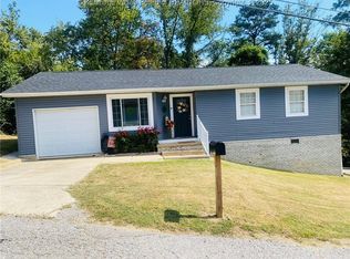 403 Montcalm Dr, Charleston, WV 25302