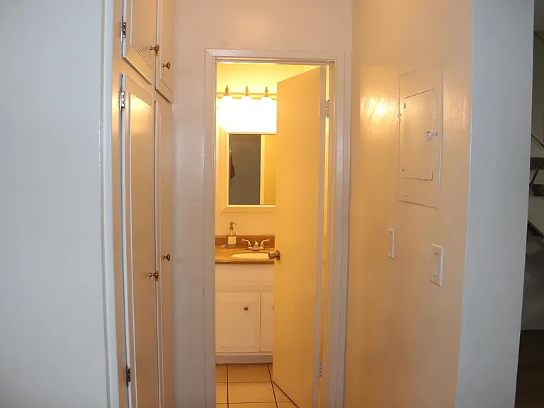 12052 Bailey St — Photo 7