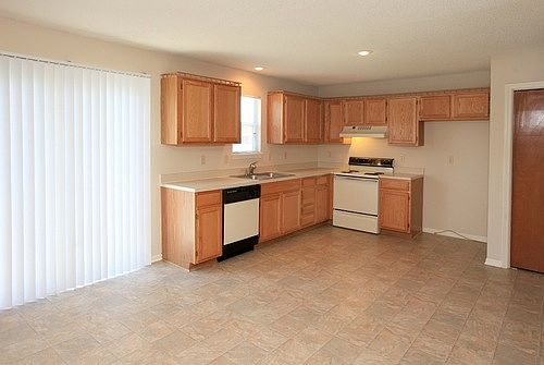 Spacious Kitchen