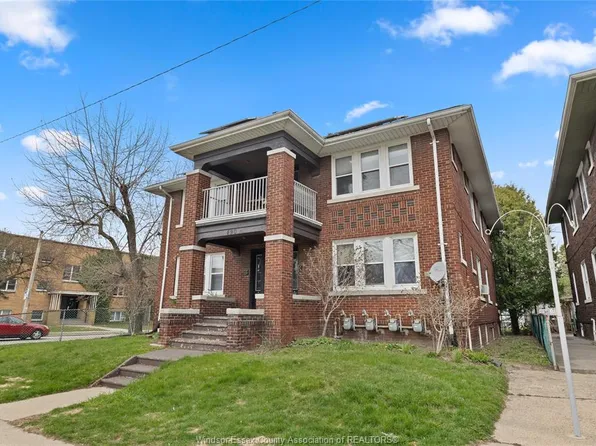 490 Giles Blvd W #3, Windsor, ON N9A 6H6