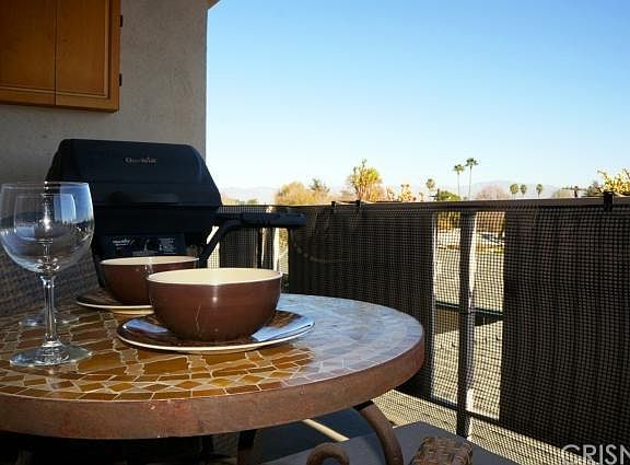 4th image of 13543 Moorpark St APT 16