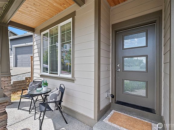 4th image of 20506 80th Street E