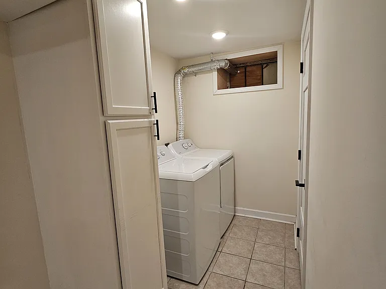 817 W 39th St #BASEMENT — Photo 5