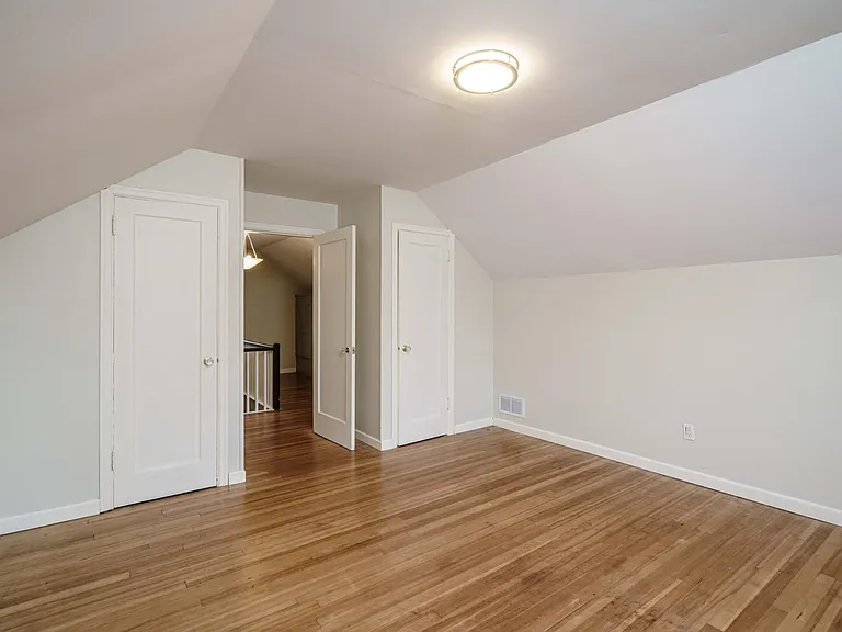 507 Beech St — Photo 22