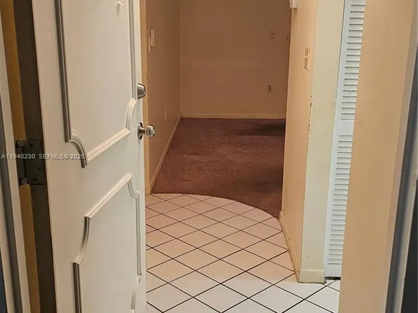 4980 E Sabal Palm Blvd APT 127, Tamarac, FL 33319