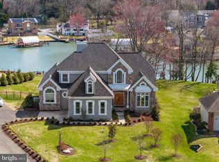 4083 Waterview Dr, Edgewater, MD 21037